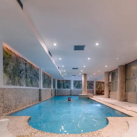 Urban Hôtel&spa 3*