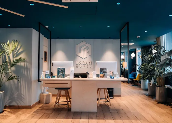 Urban & - Bw Signature Collection 3*